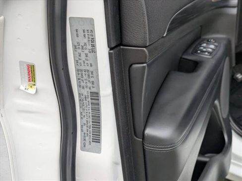 Used 2020 Jeep Grand Cherokee Altitude image 25