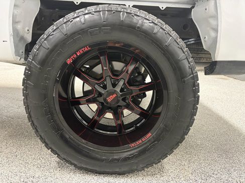 Used 2019 Chevrolet Silverado 1500 LT Trail Boss AWD/4WD image 11