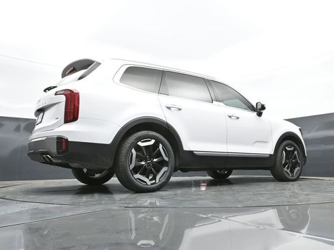 Used 2025 Kia Telluride S AWD/4WD image 45