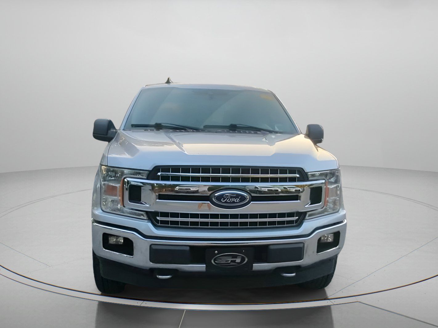 Used 2019 Ford F150 XLT w/ Equipment Group 302A Luxury AWD/4WD image 7