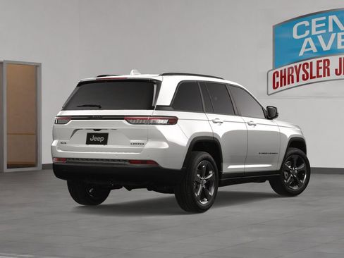 New 2024 Jeep Grand Cherokee Limited w/ Black Appearance Package AWD/4WD image 5