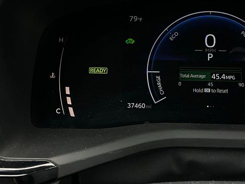 Used 2025 Toyota Camry LE image 37