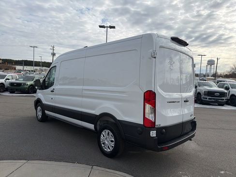 New 2026 Ford Transit 250 148 Medium Roof RWD image 5