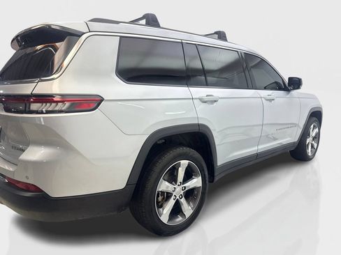 Used 2022 Jeep Grand Cherokee L Limited AWD/4WD image 13