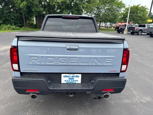 Used 2025 Honda Ridgeline Sport image 6