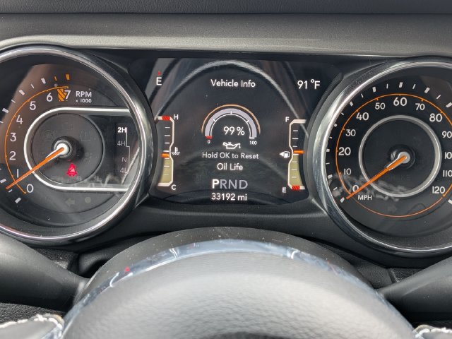 Used 2022 Jeep Wrangler Unlimited Sahara AWD/4WD image 25