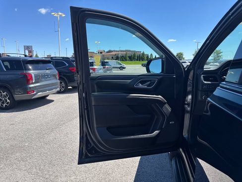 Used 2024 Chevrolet Tahoe RST w/ Luxury Package AWD/4WD image 30
