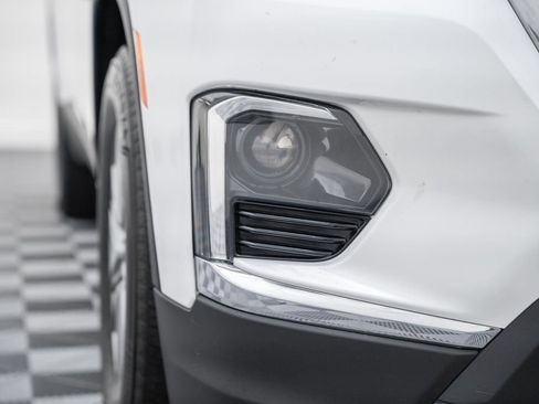 Used 2023 Chevrolet Traverse LT AWD/4WD image 15