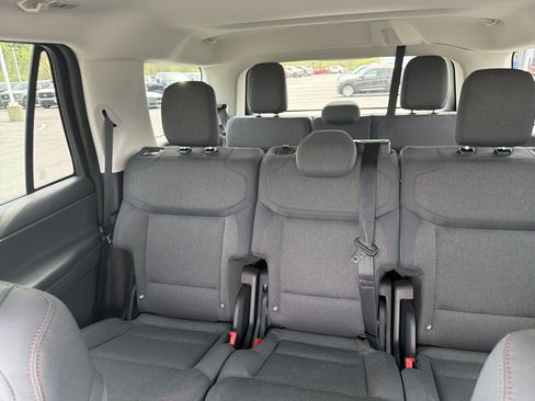 Used 2025 Ford Expedition Active AWD/4WD image 34