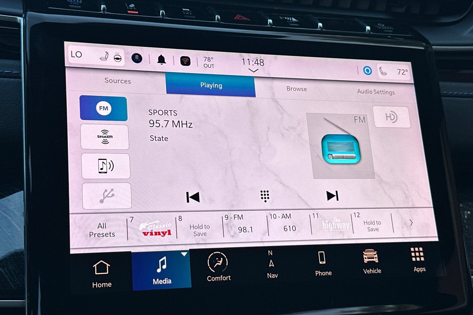New 2023 Jeep Grand Cherokee Trailhawk AWD/4WD image 17