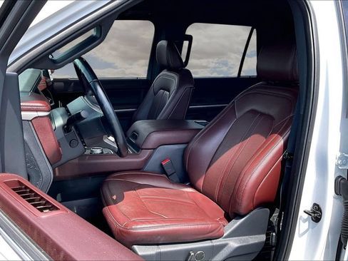 Used 2022 Ford Expedition Max Limited RWD image 20