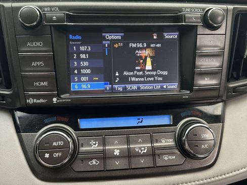 Used 2014 Toyota RAV4 XLE AWD/4WD image 5