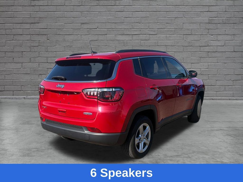 Used 2023 Jeep Compass Latitude w/ Convenience Group AWD/4WD image 9