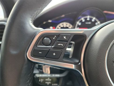 Used 2019 Porsche Cayenne image 22
