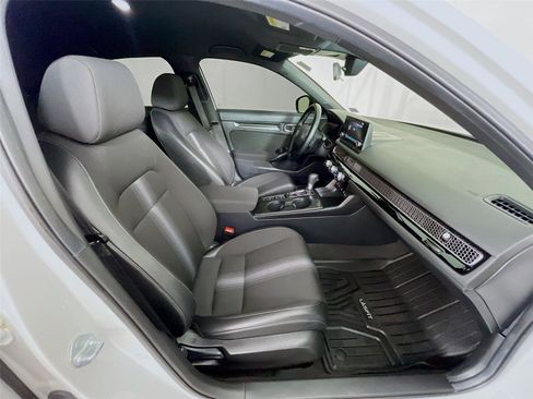 Certified 2025 Honda Civic Sport image 29