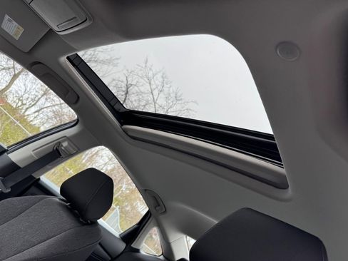 Certified 2025 Honda Accord SE image 19