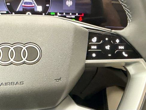 Used 2025 Audi Q5 Premium Plus w/ Premium Plus AWD/4WD image 13