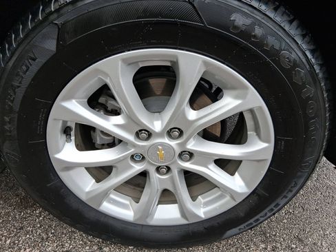 Used 2019 Chevrolet Equinox LT FWD image 9
