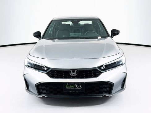 Used 2025 Honda Civic Sport image 2