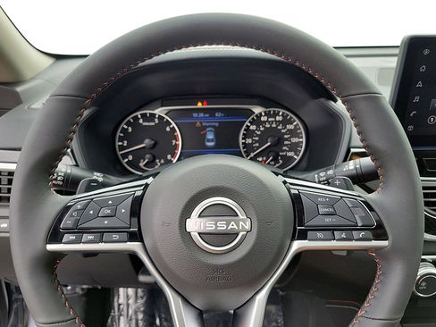 New 2025 Nissan Altima 2.5 SR w/ SR Premium Package image 13