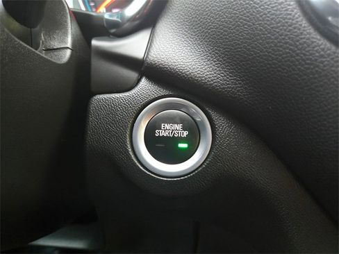 Used 2024 Chevrolet Equinox LT image 33