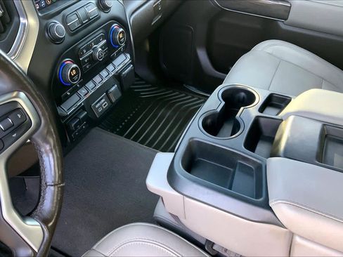 Used 2019 Chevrolet Silverado 1500 LTZ image 16