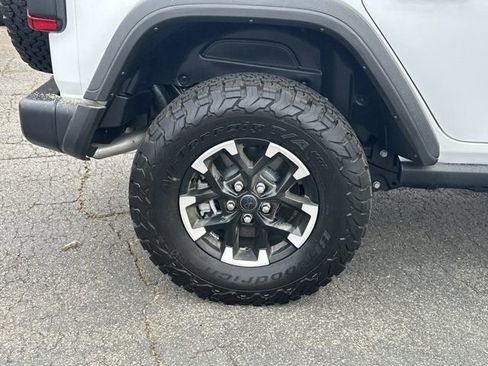 Certified 2025 Jeep Wrangler Unlimited Rubicon 4xe w/ Convenience Group image 17