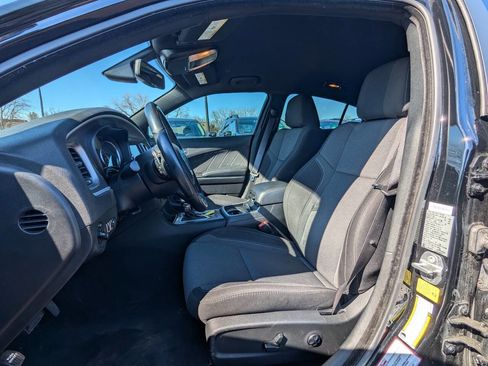 Used 2019 Dodge Charger SXT AWD/4WD image 12