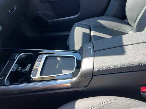 New 2026 Mercedes-Benz GLA 250 4MATIC image 25