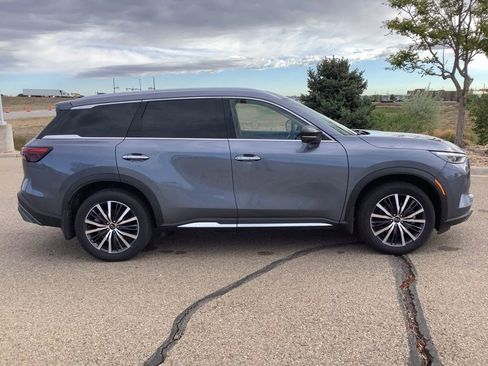 Used 2023 INFINITI QX60 Sensory w/ Cargo Package AWD/4WD image 6
