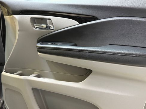 Used 2021 Honda Pilot Touring image 49