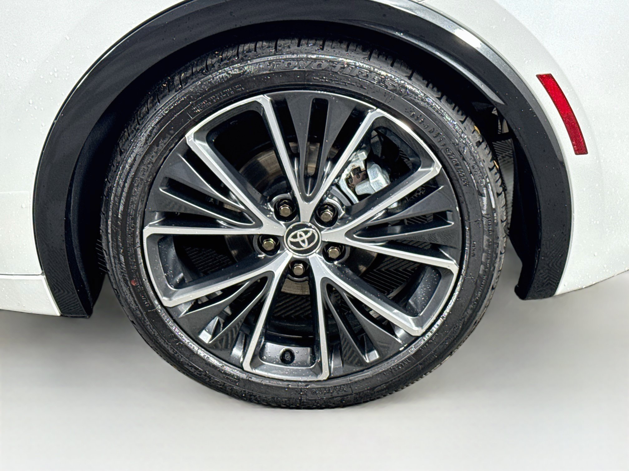 Certified 2026 Toyota Prius XLE AWD/4WD image 9