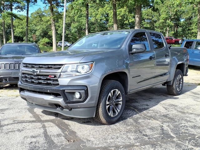 Used 2021 Chevrolet Colorado Z71 w/ Safety Package AWD/4WD image 2