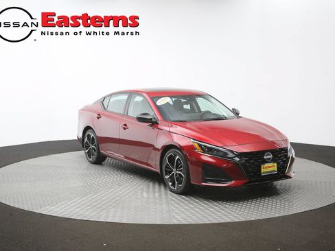 Used 2024 Nissan Altima 2.5 SR w/ SR Premium Package FWD image 49