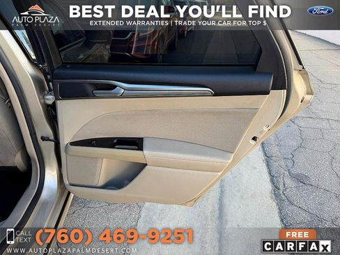 Used 2017 Ford Fusion SE image 33