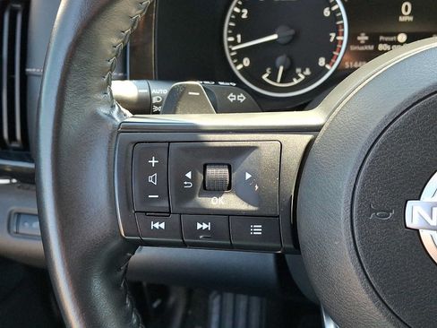 Used 2024 Nissan Pathfinder SV AWD/4WD image 22