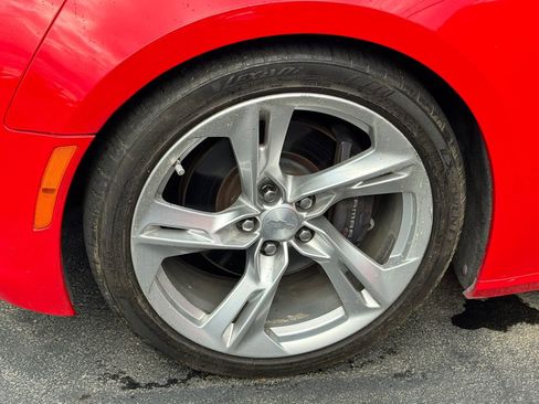 Used 2019 Chevrolet Camaro SS RWD image 9