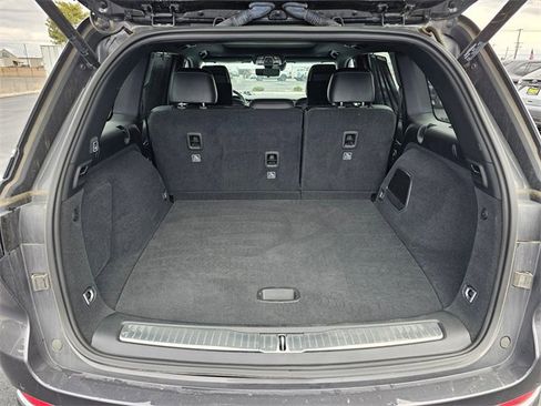 New 2023 Jeep Grand Cherokee Overland w/ Advanced Protech Group III image 27