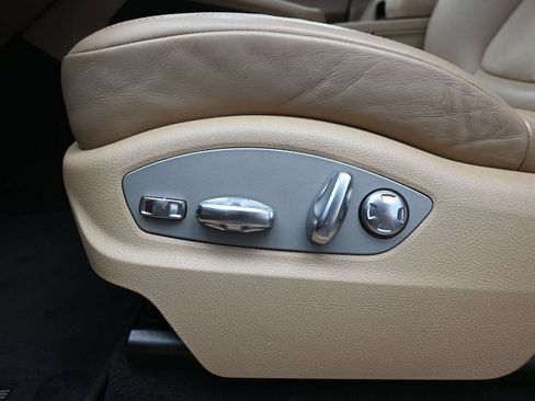 Certified 2024 Porsche Macan AWD/4WD image 15