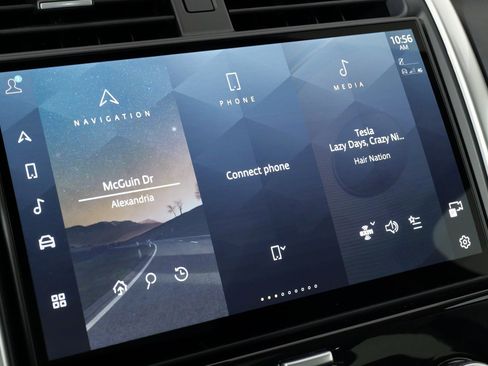 Used 2024 Land Rover Discovery S image 58