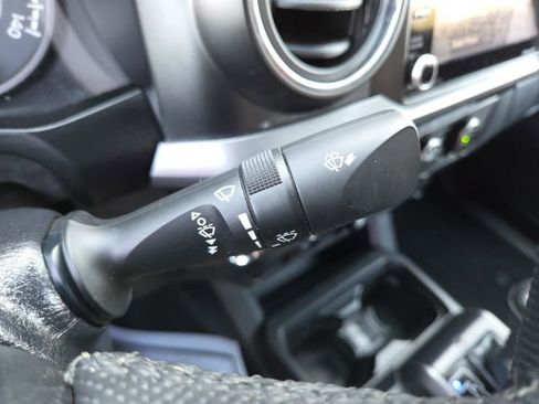 Used 2021 Toyota Tacoma TRD Sport image 56