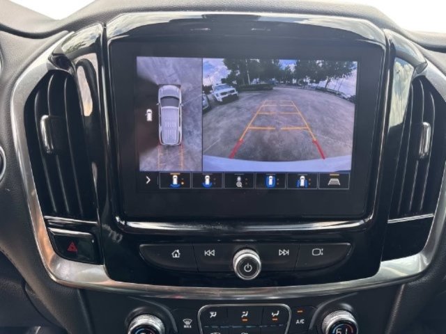 Used 2021 Chevrolet Traverse RS FWD image 31
