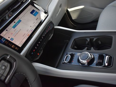 New 2026 Jeep Cherokee Laredo AWD/4WD image 23