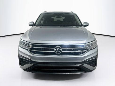 Used 2022 Volkswagen Tiguan S FWD image 2