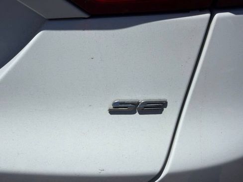 Used 2013 Ford Fusion SE FWD image 12