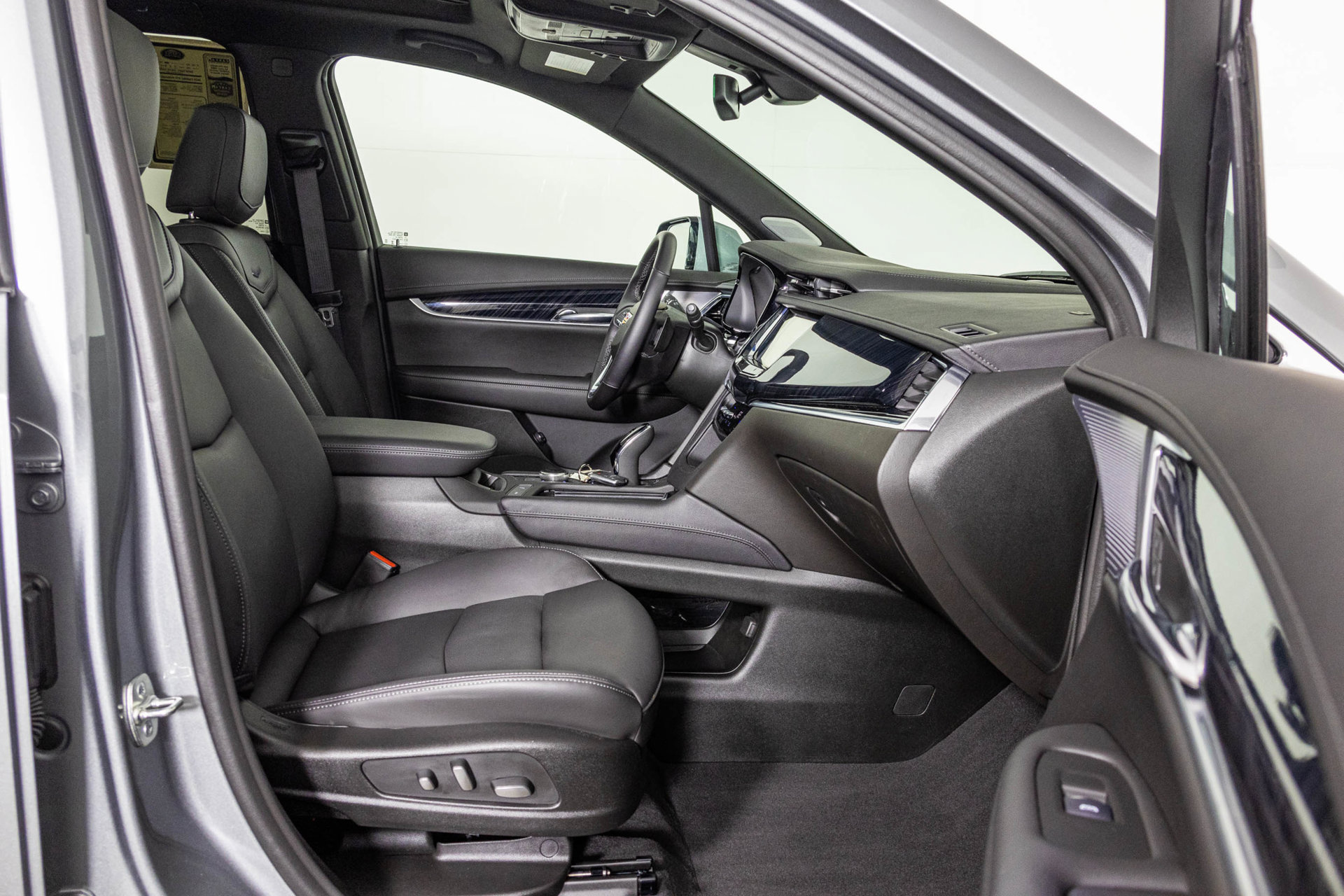 Used 2025 Cadillac XT6 Premium Luxury AWD/4WD image 52