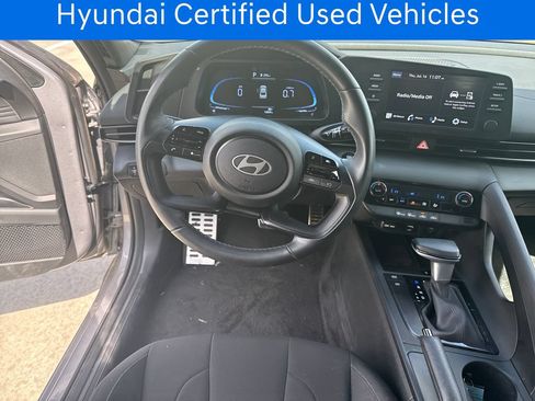 Certified 2025 Hyundai Elantra Sport FWD image 16