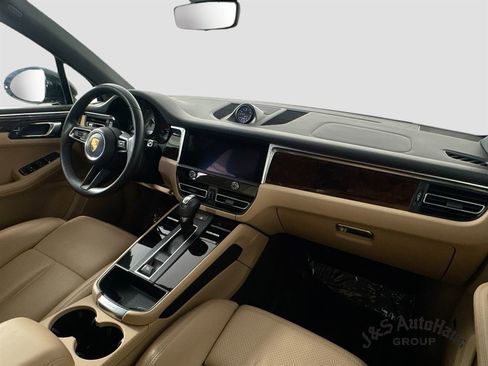 Used 2022 Porsche Macan S AWD/4WD image 30