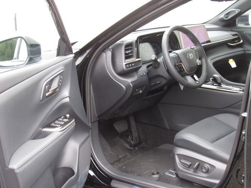 New 2026 Toyota Crown Signia image 10