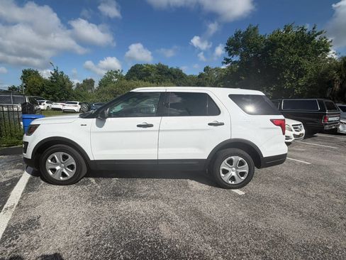 Used 2019 Ford Explorer 4WD Police Interceptor image 2